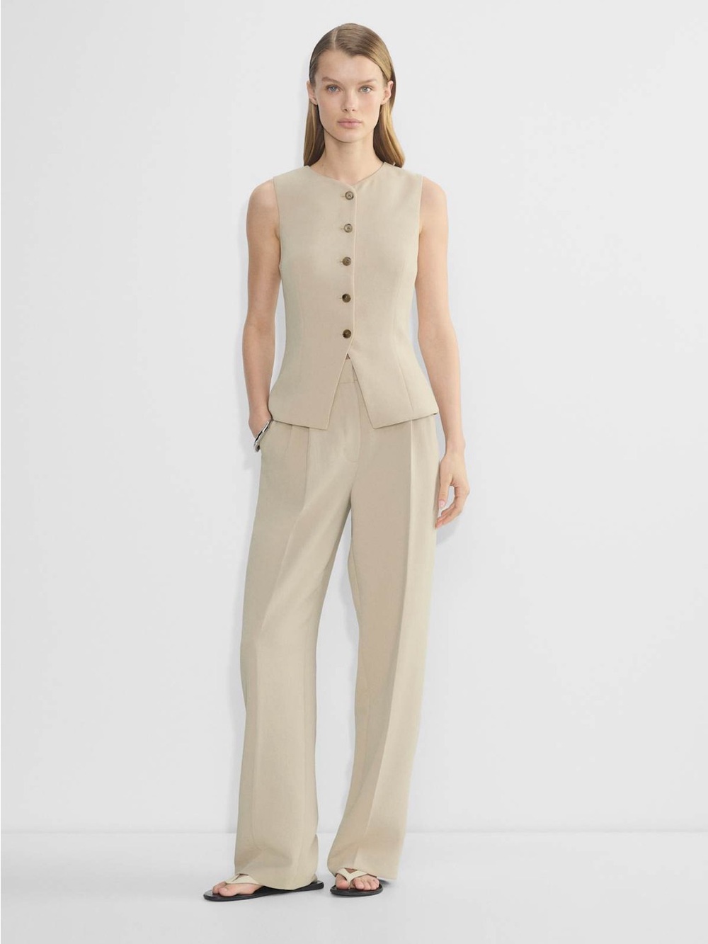 nwot Wilfred Regal vest crepette Marcona beige 8